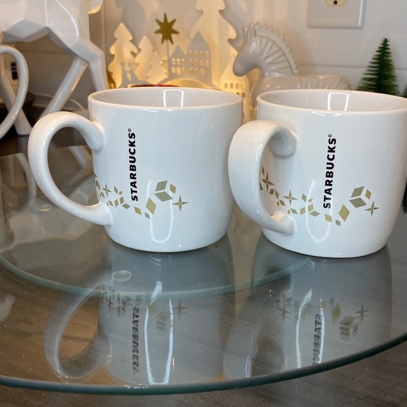 2 Starbucks Holiday collection 2013 mugs - Picture 9 of 13
